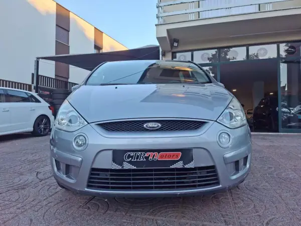 Ford S-Max 2 0 Tdci Dpf Titanium 2006 Diesel — 370 000 km Ford S-Max 2 0 Tdci Dpf Titanium 2006 Diesel