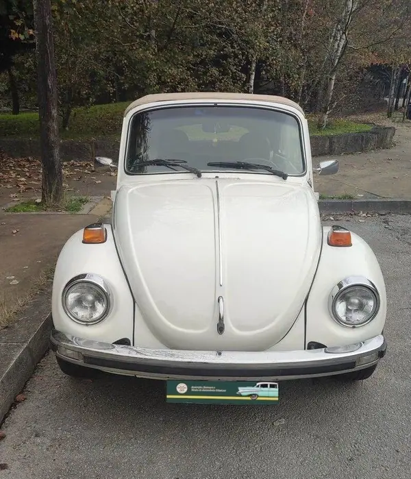 Volkswagen 1303 CABRIOLET 1303 Karmann Cabriolet 1977 Gasolina — 84 000 km · Porto Volkswagen 1303 CABRIOLET 1303 Karmann Cabriolet 1977 Gasolina