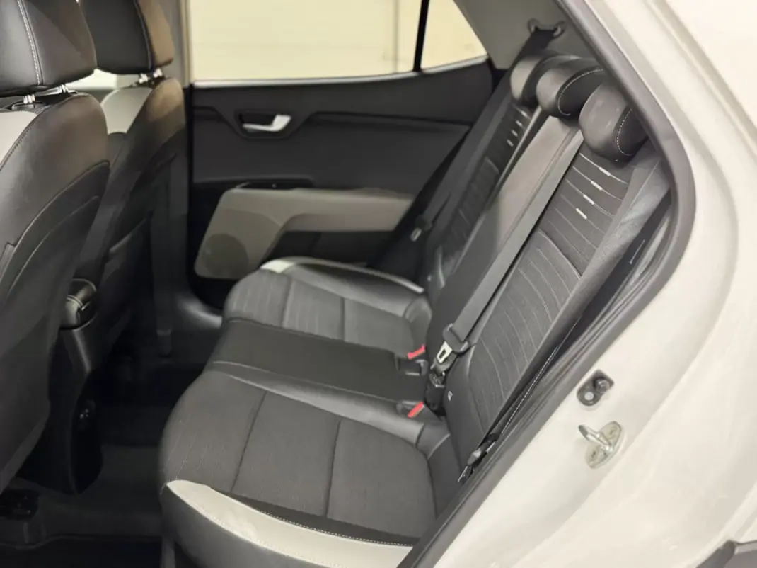 Kia Stonic 2019 - 15750 EUR, 68000 km - AUTO.MOTO.pt - 68000km - foto 48 de 60