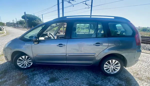 Citroën C4 Grand Picasso 2007 — foto 3 de 9