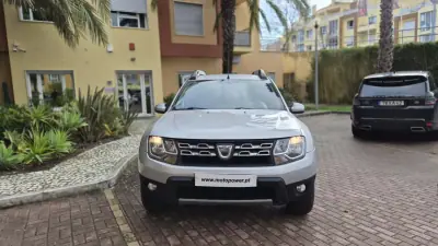 Dacia Duster 2015 - 12480 EUR, 105000 km - AUTO.MOTO.pt - 105000km - foto 6 de 16