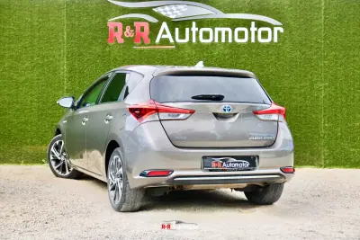 Toyota Auris 2016 - 16500 EUR, 120000 km - AUTO.MOTO.pt - 120000km - foto 2 de 30