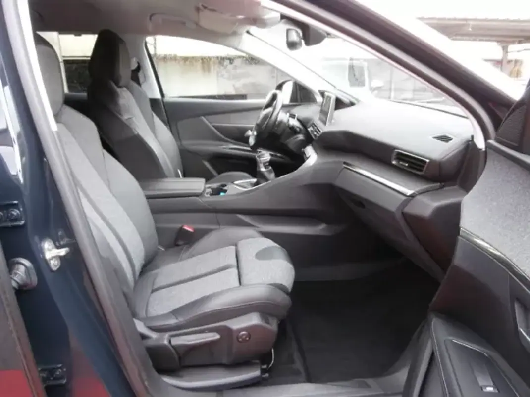 Peugeot 3008 2020 - 22500 EUR, 111358 km - AUTO.MOTO.pt - 111358km - foto 31 de 36