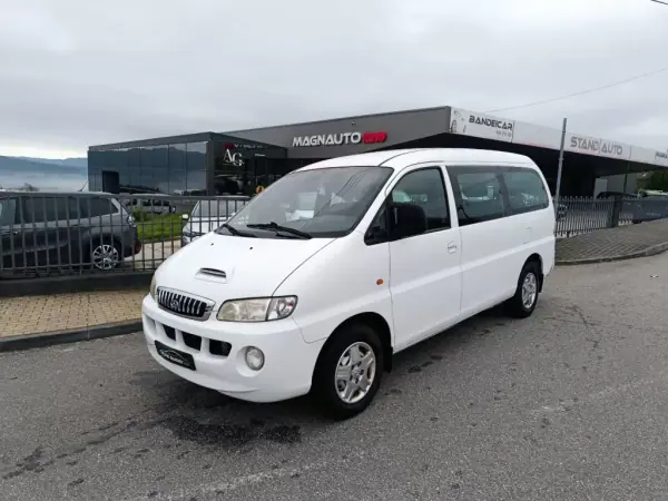 Hyundai H-1 2004 - 7500 EUR, 160000 km - AUTO.MOTO.pt - 160000km - foto 3 de 13