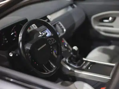 Land Rover Range Rover Evoque 2015 - 19990 EUR, 145000 km - AUTO.MOTO.pt - 145000km - foto 14 de 22