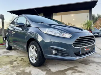 Ford Fiesta 2014 - 7500 EUR, 120000 km - AUTO.MOTO.pt - 120000km - foto 3 de 20