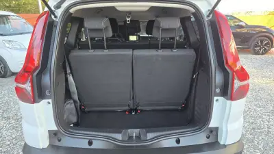 Dacia Jogger 2023 - 17750 EUR, 55800 km - AUTO.MOTO.pt - 55800km - foto 21 de 22