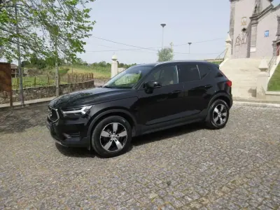 Volvo XC 40 2019 - 29490 EUR, 70000 km - AUTO.MOTO.pt - 70000km - foto 4 de 60