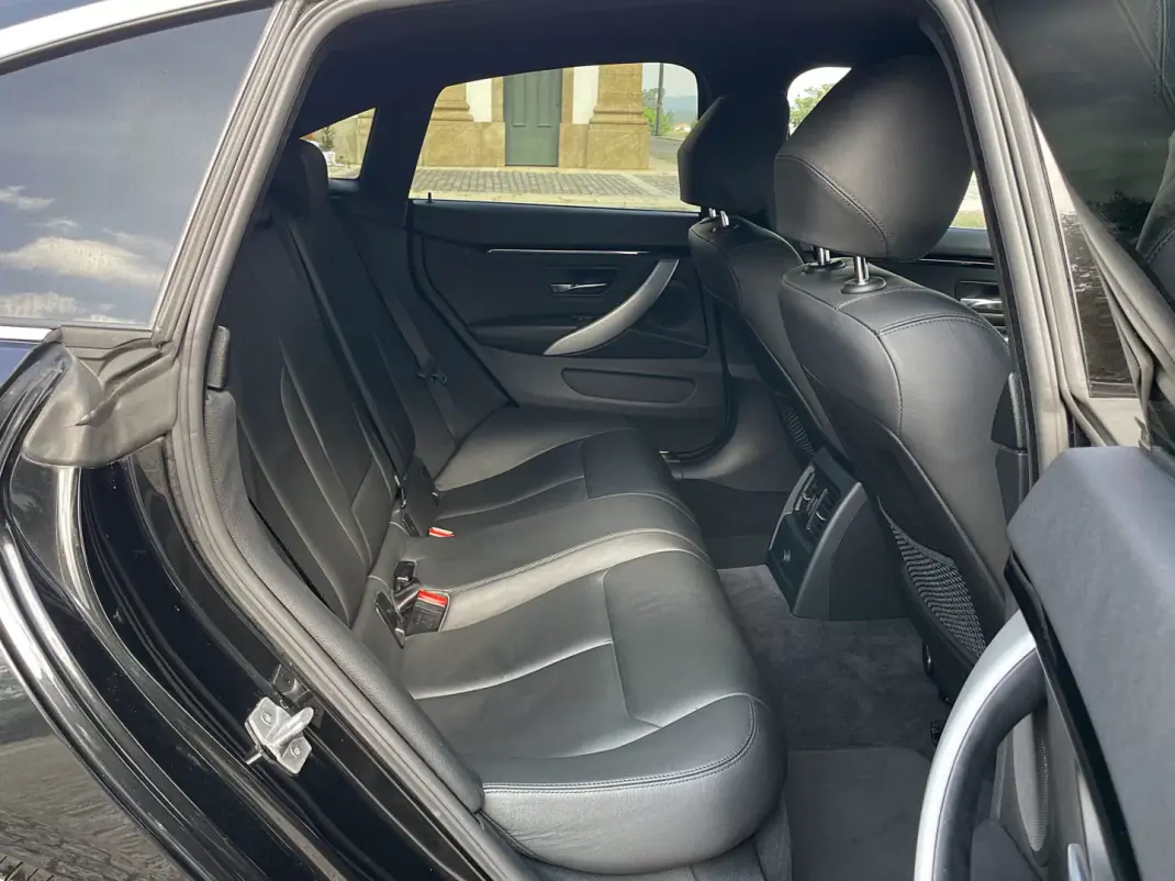 BMW 418 Gran Coupé 2015 - 19900 EUR, 87000 km - AUTO.MOTO.pt - 87000km - foto 17 de 35