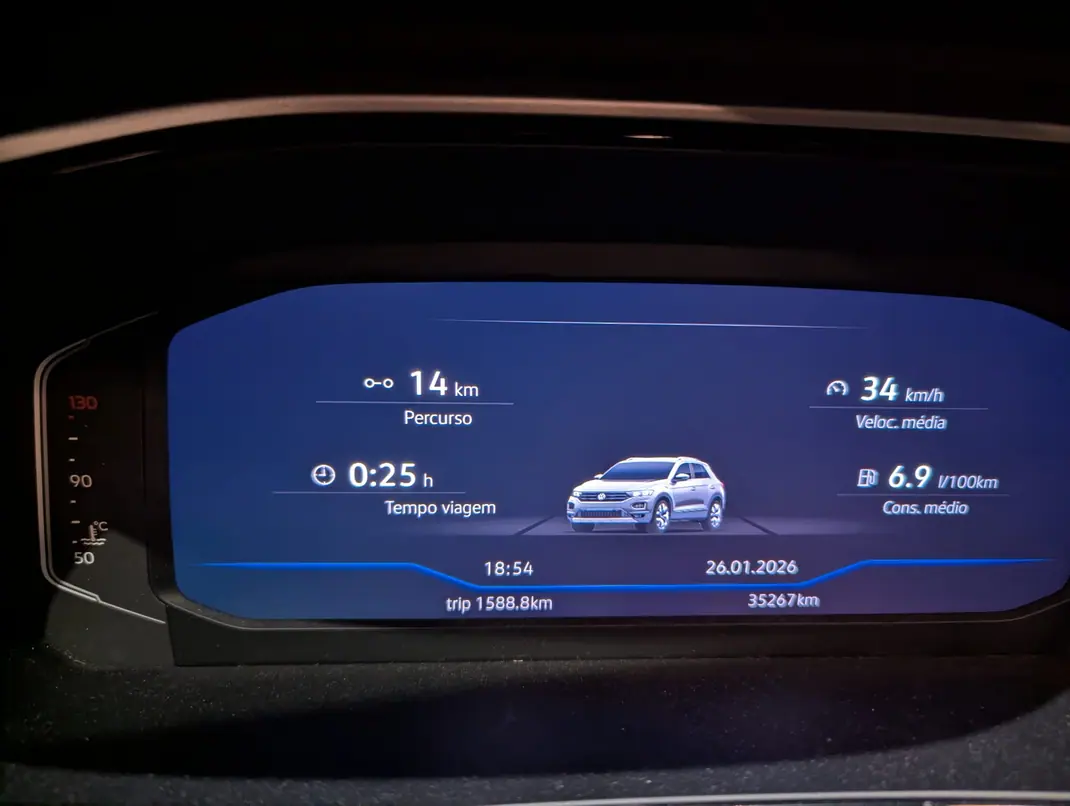 Volkswagen T-Roc 2023 - 23000 EUR, 36000 km - AUTO.MOTO.pt - 36000km - foto 6 de 8