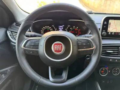 Fiat Tipo Station Wagon 2018 - 12900 EUR, 92385 km - AUTO.MOTO.pt - 92385km - foto 11 de 25