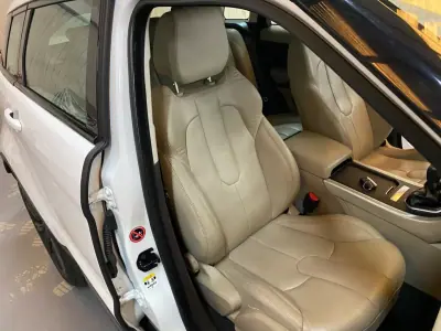 Land Rover Range Rover Evoque 2013 - 17950 EUR, 235847 km - AUTO.MOTO.pt - 235847km - foto 18 de 20