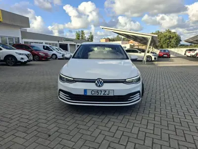Volkswagen Golf 2021 - 16750 EUR, 61800 km - AUTO.MOTO.pt - 61800km - foto 3 de 28