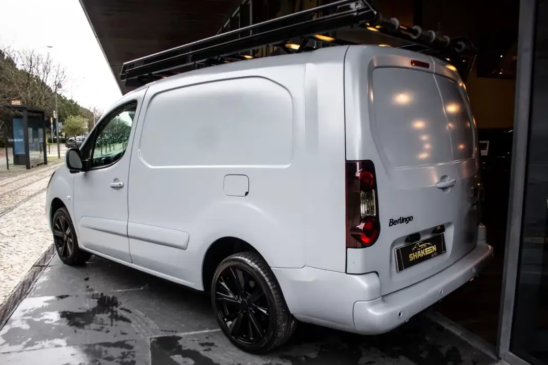 Citroën BERLINGO VAN XL 1.5 BLUE HDI 3 LUGARES 2018 - 13750 EUR, 221395 km - AUTO.MOTO.pt - 221395km - foto 23 de 35