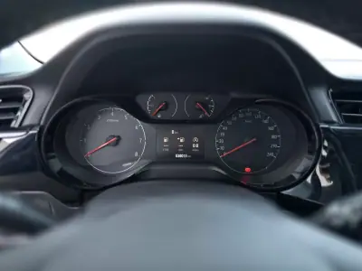 Opel Corsa 2024 - 18590 EUR, 38000 km - AUTO.MOTO.pt - 38000km - foto 16 de 34