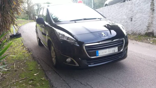 Peugeot 5008 2016 - 11500 EUR, 187611 km - AUTO.MOTO.pt - 187611km - foto 2 de 20