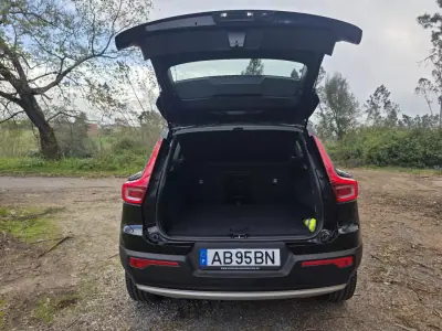 Volvo XC 40 2020 - 24500 EUR, 152300 km - AUTO.MOTO.pt - 152300km - foto 25 de 42