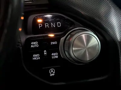 Dodge RAM 2020 - 109900 EUR, 41242 km - AUTO.MOTO.pt - 41242km - foto 30 de 38