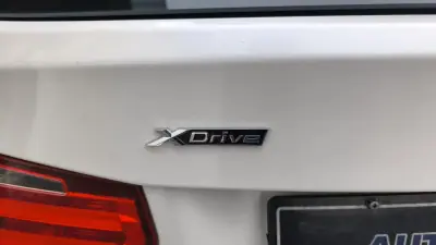 BMW 318 2015 - 12900 EUR, 195000 km - AUTO.MOTO.pt - 195000km - foto 20 de 20