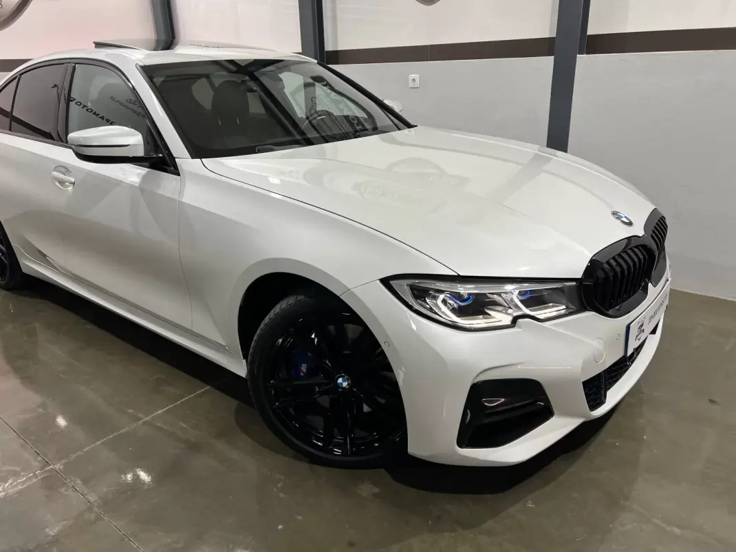 BMW 330 2020 - 39900 EUR, 64000 km - AUTO.MOTO.pt - 64000km - foto 17 de 51