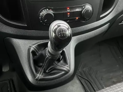 Mercedes-Benz Vito 114 CDi 3 lugares 2019 - 23900 EUR, 69000 km - AUTO.MOTO.pt - 69000km - foto 12 de 14