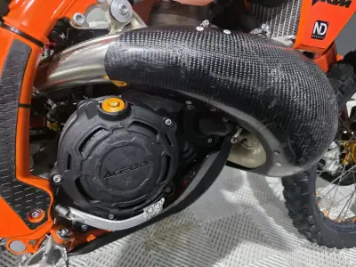 KTM SX 300 2023 - 10500 EUR, 77 km - AUTO.MOTO.pt - 77km - foto 16 de 23