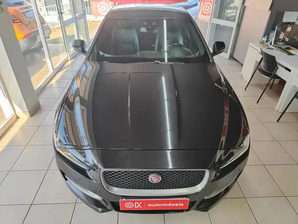 Jaguar XE 2017 - 14250 EUR, 243000 km - AUTO.MOTO.pt - 243000km - foto 4 de 34