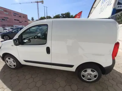 Fiat Fiorino 2018 - 9900 EUR, 122433 km - foto 5 de 13
