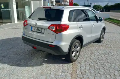 Suzuki Vitara 2016 - 16900 EUR, 135000 km - AUTO.MOTO.pt - 135000km - foto 6 de 15