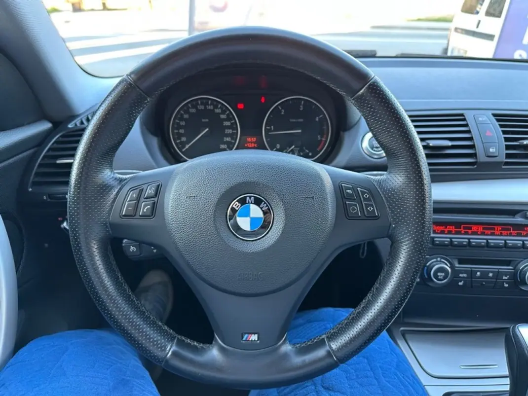 BMW 120 2013 - 17500 EUR, 154360 km - AUTO.MOTO.pt - 154360km - foto 25 de 46