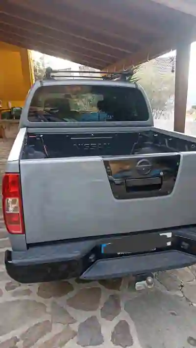 Nissan Navara 2005 - 13000 EUR, 293000 km - AUTO.MOTO.pt - 293000km - foto 3 de 14