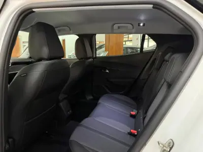 Peugeot 2008 2021 - 19850 EUR, 74617 km - AUTO.MOTO.pt - 74617km - foto 17 de 20