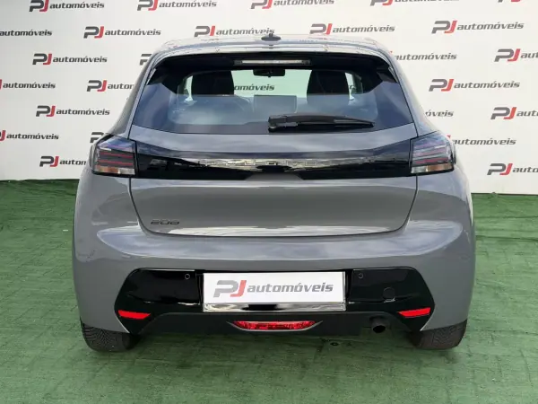 Peugeot 208 2024 - 15400 EUR, 30000 km - AUTO.MOTO.pt - 30000km - foto 6 de 14