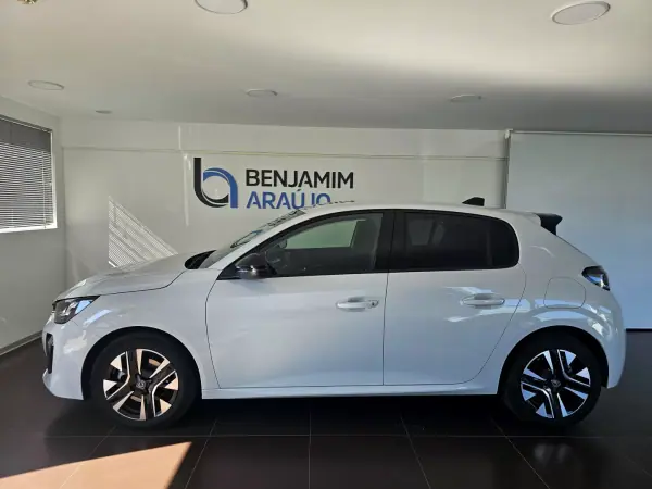 Peugeot 208 1.2 Hybrid Allure e-DCS6 2026 Petrol
