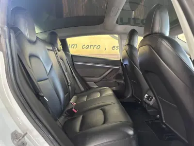 Tesla Model 3 2020 - 20900 EUR, 170759 km - AUTO.MOTO.pt - 170759km - foto 11 de 20