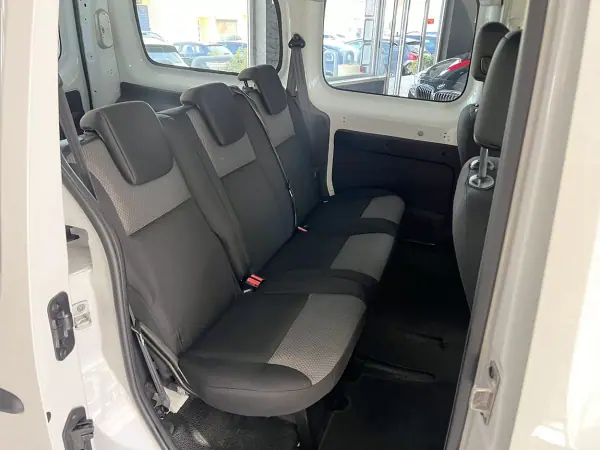 Renault Kangoo 2021 - 15800 EUR, 67687 km - AUTO.MOTO.pt - 67687km - foto 21 de 22