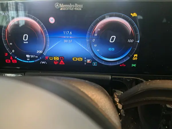 Mercedes-Benz EQA 2021 - 29900 EUR, 38137 km - 38137km - foto 7 de 15