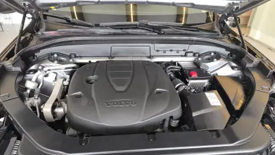 Volvo XC 60 2018 - 23500 EUR, 242396 km - AUTO.MOTO.pt - 242396km - foto 29 de 55