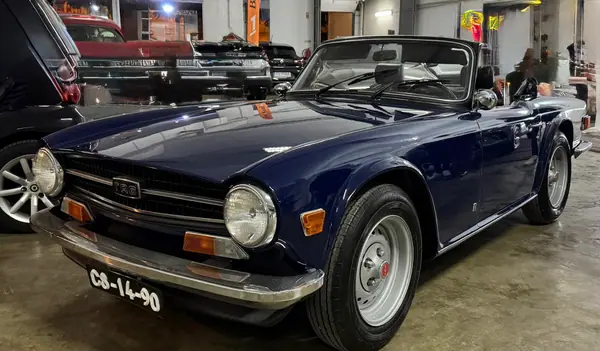 Triumph TR6 1973 - 25000 EUR, 59000 km - AUTO.MOTO.pt - 59000km - foto 13 de 15