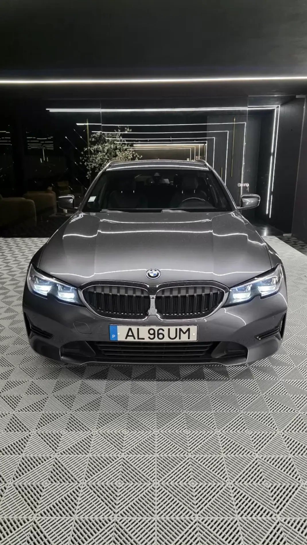 BMW 320 2021 - 25750 EUR, 142786 km - AUTO.MOTO.pt - 142786km - foto 3 de 17