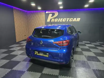 Renault Clio 2021 - 14900 EUR, 56000 km - AUTO.MOTO.pt - 56000km - foto 5 de 25