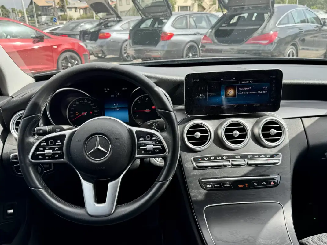 Mercedes-Benz C 200 2019 - 28999 EUR, 110000 km - 110000km - foto 6 de 22