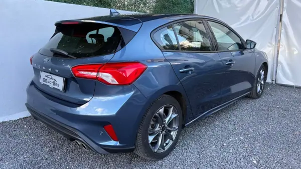 Ford Focus 2021 - 15400 EUR, 109000 km - AUTO.MOTO.pt - 109000km - foto 6 de 12