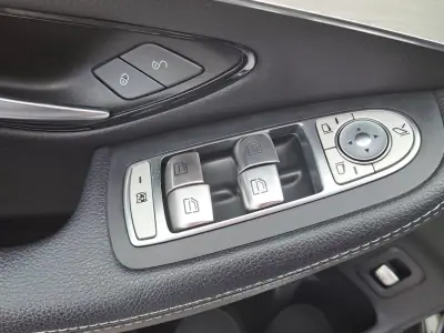 Mercedes-Benz GLC 220 2018 - 37900 EUR, 160312 km - 160312km - foto 27 de 48