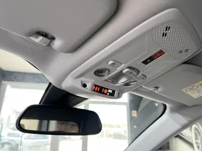 Peugeot e-2008 2022 - 21600 EUR, 30171 km - AUTO.MOTO.pt - 30171km - foto 19 de 24