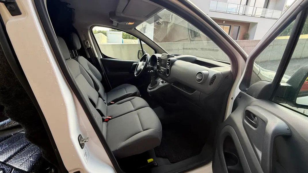 Citroën Berlingo 2016 - 12500 EUR, 37500 km - 37500km - foto 8 de 13