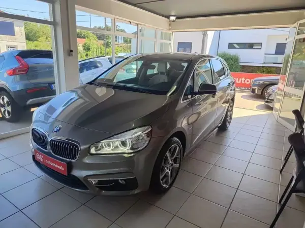 BMW 216 Active Tourer 2018 - 19990 EUR, 43600 km - AUTO.MOTO.pt - 43600km - foto 5 de 41