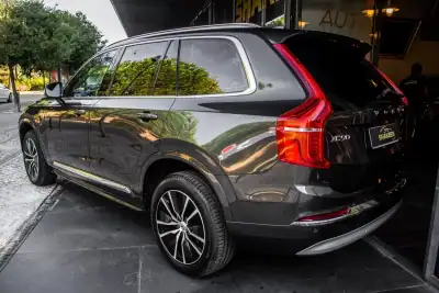 Volvo XC 90 2021 - 48990 EUR, 93199 km - AUTO.MOTO.pt - 93199km - foto 3 de 43