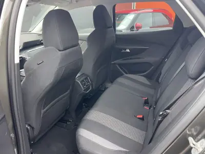 Peugeot 3008 2020 - 17950 EUR, 93626 km - AUTO.MOTO.pt - 93626km - foto 9 de 12