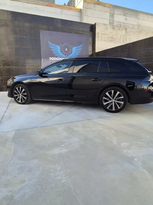 Peugeot 508 SW 2023 - 22250 EUR, 151000 km - AUTO.MOTO.pt - 151000km - foto 4 de 42